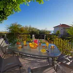 Ξενοδοχείο με διαμερίσματα Summer Dream 2*